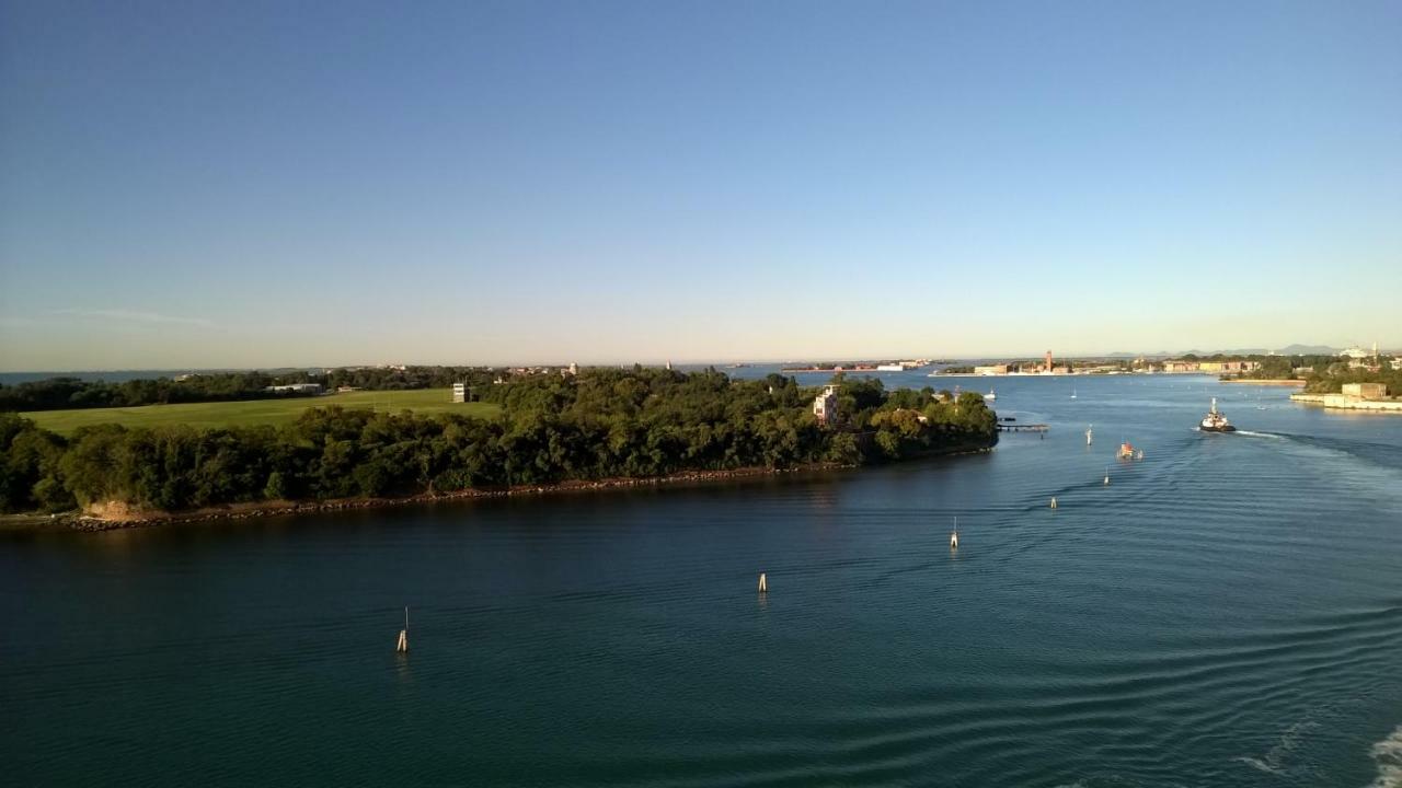 Appartamento Alla Riviera Venetië-Lido Buitenkant foto