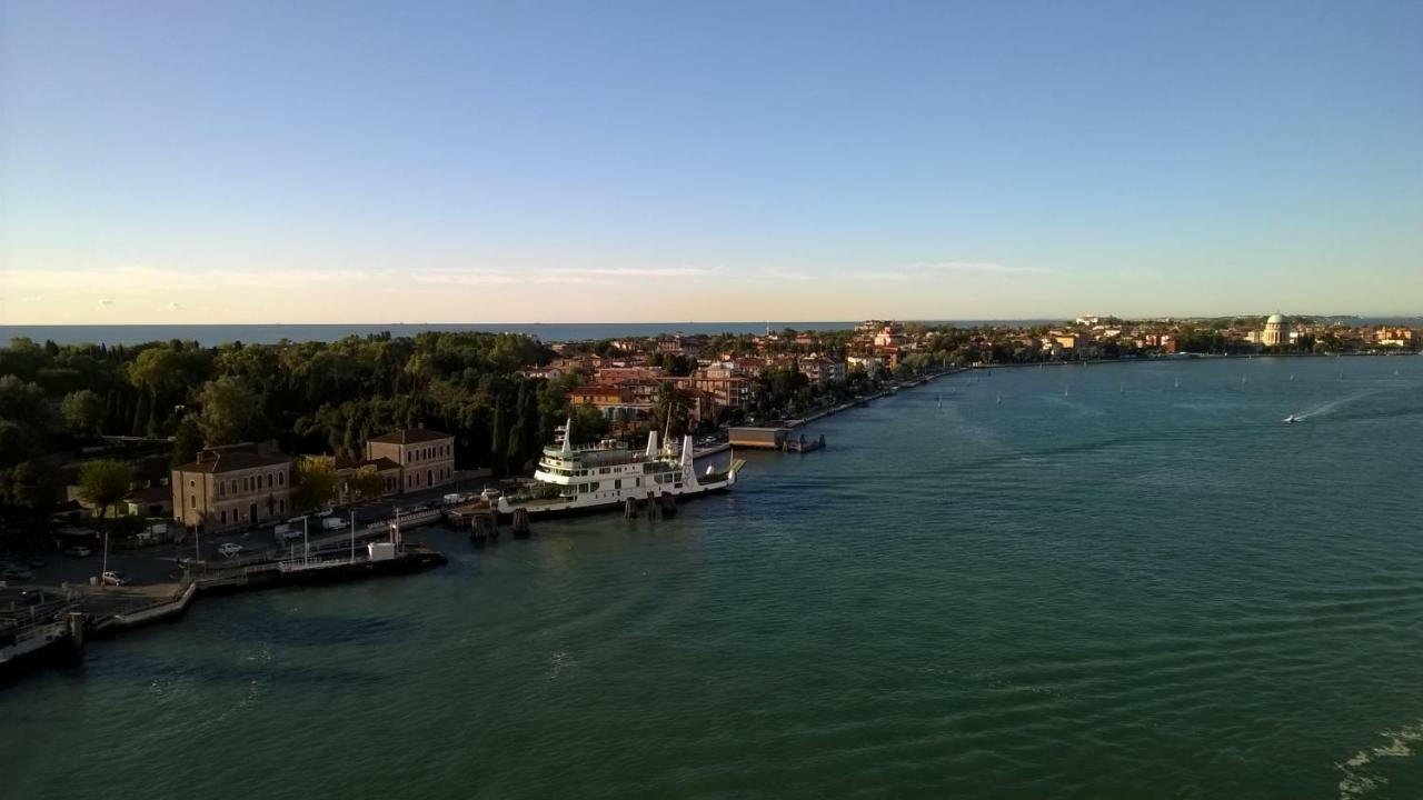 Appartamento Alla Riviera Venetië-Lido Buitenkant foto